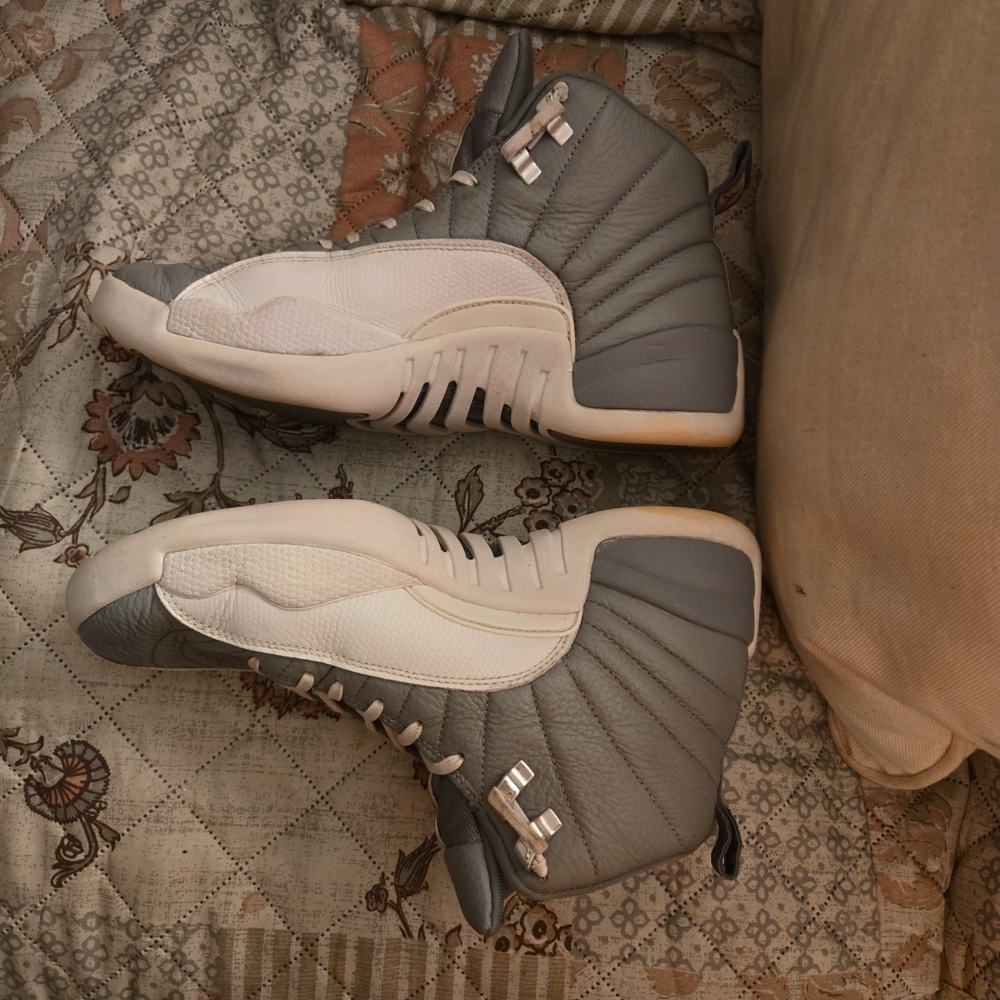 Nike Air Jordan 12 Retro Stealth-White Grey Men's Size 9